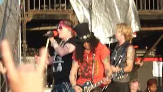 Guns N' Roses : Slither (Velvet Revolver cover), live at  Download Festival UK 2018