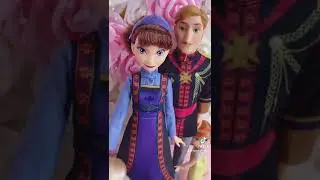 Arendelle Royal Family 👨&zwj;👩&zwj;👧&zwj;👧❄️🧁