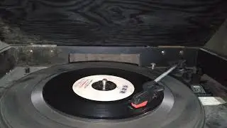 Queen Of The Bay - The Harmonettes