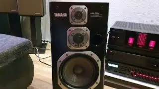 Yamaha M-85, C-80, GE-60, NS-30X, Bluetooth Audio desk with audio EQ Spectrum. Retro speakers stand.