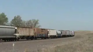 UP 6485 meets UP 4893