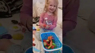 Распаковка набора продуктов на липучке Simulation Kitchen Toys. Подарок от бабушки)