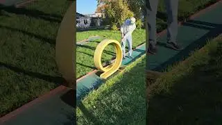 Mini Golf Loop fun