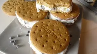 Ice cream biscuits