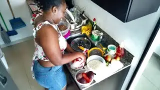 Fried Fish & Coconut Rice -Cooking in Colombia & Travel Part 5
