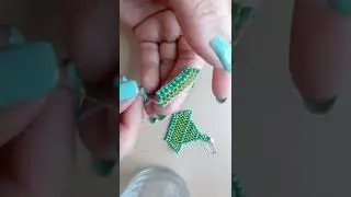 Creando lindos artes de barquito en puntada ladrillo. 