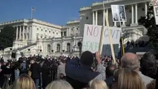 Crowd footage from Nov. 4, 2009 health care reform tea party protest