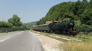 ECCO IL TRENO A VAPORE CON LA GR 940 TRANSITARE SULLA BELLA FERROVIA ALBA-ALESSANDRIA