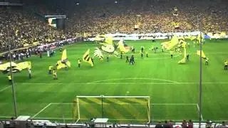 Dickel begr&uuml;&szlig;t das Westfalenstadion 34. Spieltag BVB - Eintracht Frankfurt