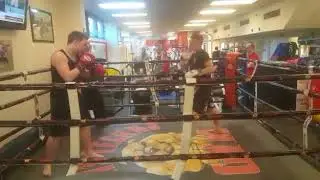 Jack Lowe Boxing round1+2