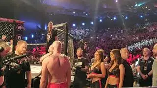 Incredible crowd sing 
