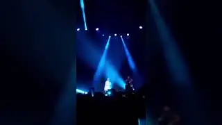Gu&egrave; dimentica una sua strofa al live di Luch&egrave; PARTE 2😵