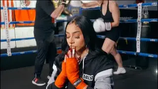 Krystall Poppin - “The Moment