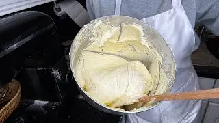 First Attempt at Making Buttercream (Beginner Baker) 👩&zwj;🍳 