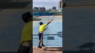 Vicious slice serve by IG/godserveryuki ! Crazy curve #tennis