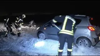 Über Stunden im Schnee gefangen: 4 Lkw und 11 Autos bei Bentwisch stecken geblieben