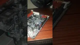 pcie riser lock
