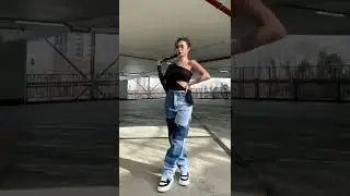 Full body pose ideas for DOPE Instagram photos?!
