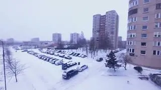 Žiemos Pūga paralyžiuoja miestus