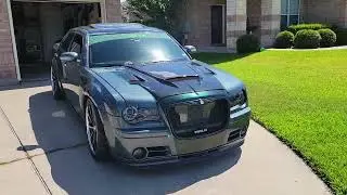 Bagged Chrysler 300C with that metallic paint!!!