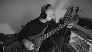 Three Basses Into the Abyss | Experimental Doom / Dark Ambient Bass Composition