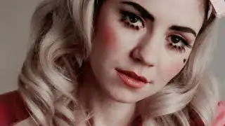 POV: ~Radio stations just discovered Electra Heart 🖤~