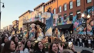 Jesus Walks Las Vegas  Stunning Live Nativity Christmas Parade