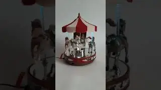 Mr Christmas Grand Carousel