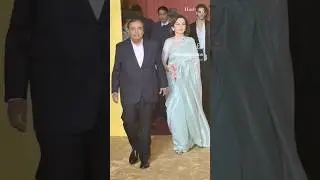 Neeta Ambani  cute couple 😍. Ambani with wife #trending #bollywood