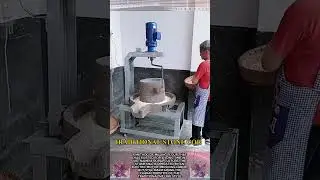 Traditional stone mortar || Corn grinding