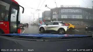 Driving Through Bucharest in Light Fog | Dashcam POV 4K