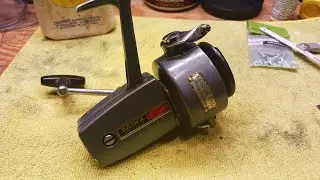 Daiwa 750H Ball Bearing Spinning Reel Service - With missing Bail Wire screw fix