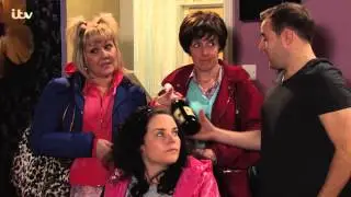 Coronation Street - Beth And Izzy Apologise To Fiz