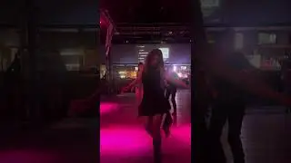 Country line dance the Fiddle 
