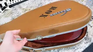 I Tried a 1970s Solid Body Ovation Deacon Electric Guitar
