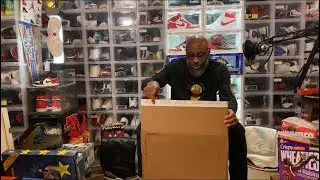 Sneaker Unboxing from @Footlocker
