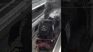 BR 023 058 Abfahrt von Blitz-Br&uuml;cke Pfiff Heilbronn Hauptbahnhof 50 Jahre Einstellung Dampfbetrieb