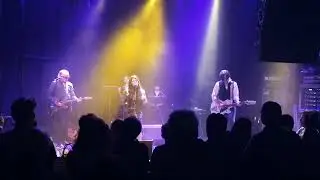 Mick Harvey And Amanda Acevedo  - 'I Want to be Alone ' live Mylos Club 05.04.2025