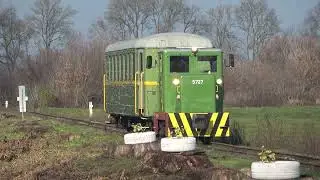 30824-es sz&aacute;m&uacute; szem&eacute;lyvonat &eacute;rkezik Imremajorba a C50 5727-es mozdonnyal 2025.12.06.
