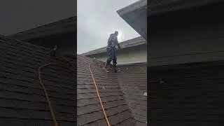 Gutter exterior front cleaning Seattle, Everett, Bellevue, Redmond, and Surrounding Areas