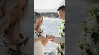 Butterfly release for your beach elopement😍 #hawaiiwedding #weddingphotography #destinationwedding