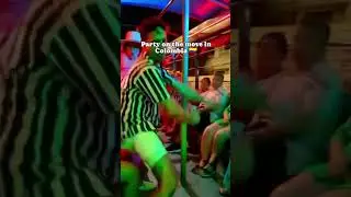 The party never stops on a Colombian Chiva Bus#unforgettablegetaway#thingstodoincolombia #travelgram