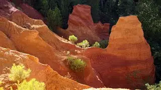Provence attractions - VAUCLUSE (Fontaine-deVaucluse, Roussillon, Gordes, L'Isle-sur-la-Sorgue)