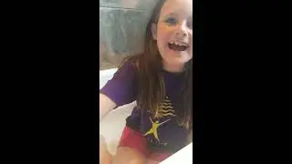 Fizz 'n' Surprise unboxing. Mermaid bath bomb
