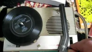 Philco Hip Pocket record player.AVI