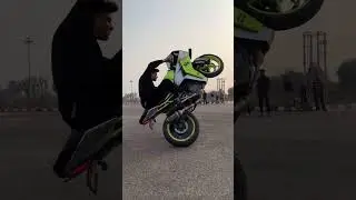 ❤️&zwj;🩹🔥#shorts #bike #bikerslove #automobile #rider #bikerssquad #stuntrider #zx10r #loveofbikes
