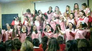 Ultima cancion 2º bachillerato las chapas popurri :)