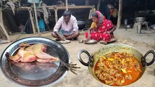 tribal poor family cooking DESI CHICKEN CURRY with kochu and vegetables recipe|rural food cooking