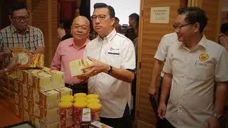 Local SME businessmen learn about power of e-commerce from DFTZ division