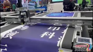 Flatbed Cutter with Conveyor for Roll Feed Cutting Cut Vinyl Foam Boards Acrylic&nbsp;and&nbsp;MORE